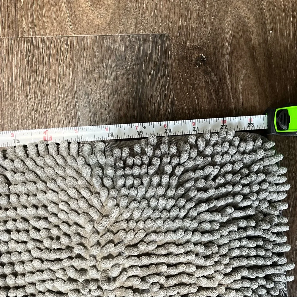 Soft Gray Shaggy Bath Mat